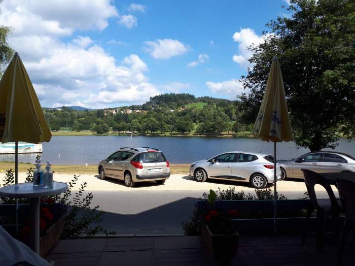Restaurant au bord de l'eau Saint-Rémy-sur-Durolle